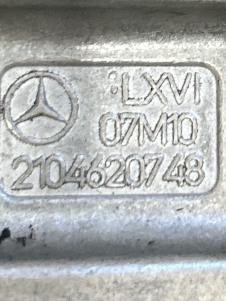 Piantone / Canna Sterzo Mercedes Benz Classe C (W203) (2000 > 2007) cod.2104620748