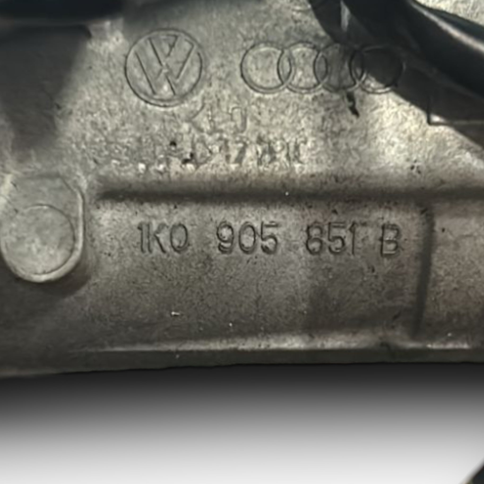 Piantone / Canna Sterzo Volkswagen Caddy (2004 > 2021) cod.1K0905
