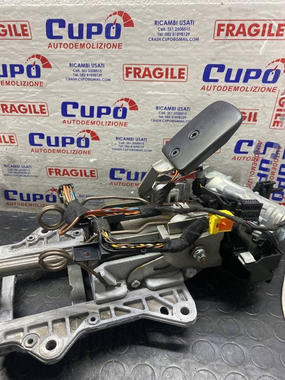 Piantone dello sterzo audi TT (2008) cod:8j0907137e