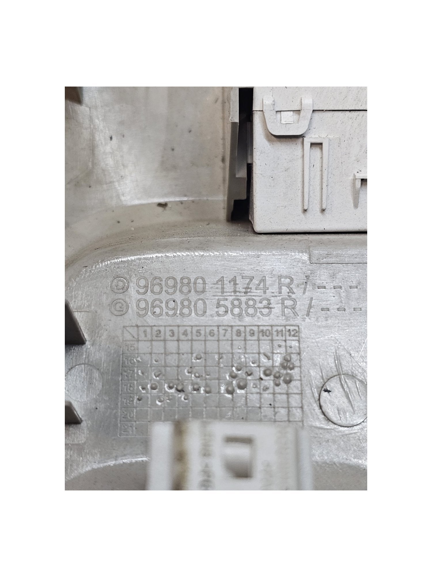Plafoniera Luce Interna Renault Clio IV (2012-2021) Cod:969801174R / 969805883R