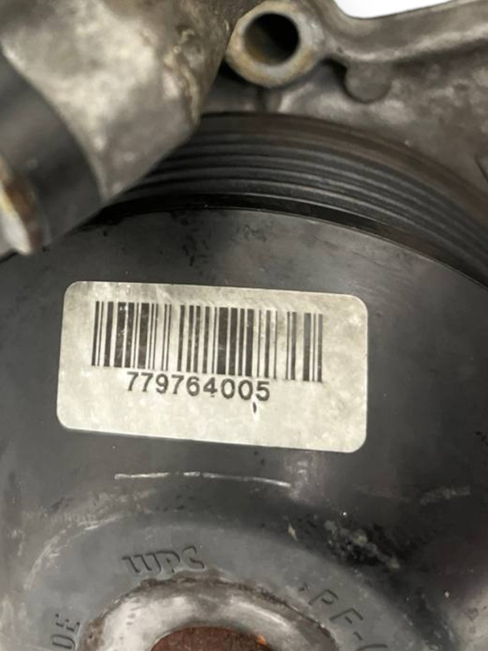 Pompa Acqua + Termostato Bmw Serie 1 E87 / Bmw Serie 3 E90 / Bmw Serie 5 E60 2.0 Diesel (2004 al 2012) cod: 779764005
