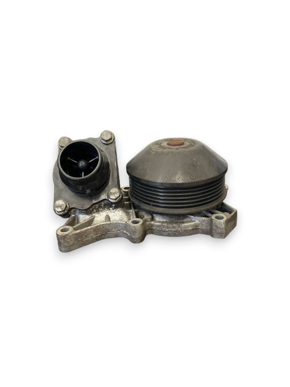 Pompa Acqua + Termostato Bmw Serie 1 E87 / Bmw Serie 3 E90 / Bmw Serie 5 E60 2.0 Diesel (2004 al 2012) cod: 779764005