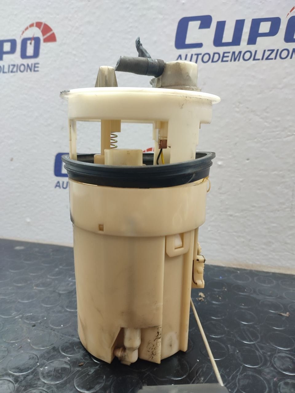 Pompa carburante / Galleggiante KIA PICANTO 1.1 (2006) B cod: 31110-07000