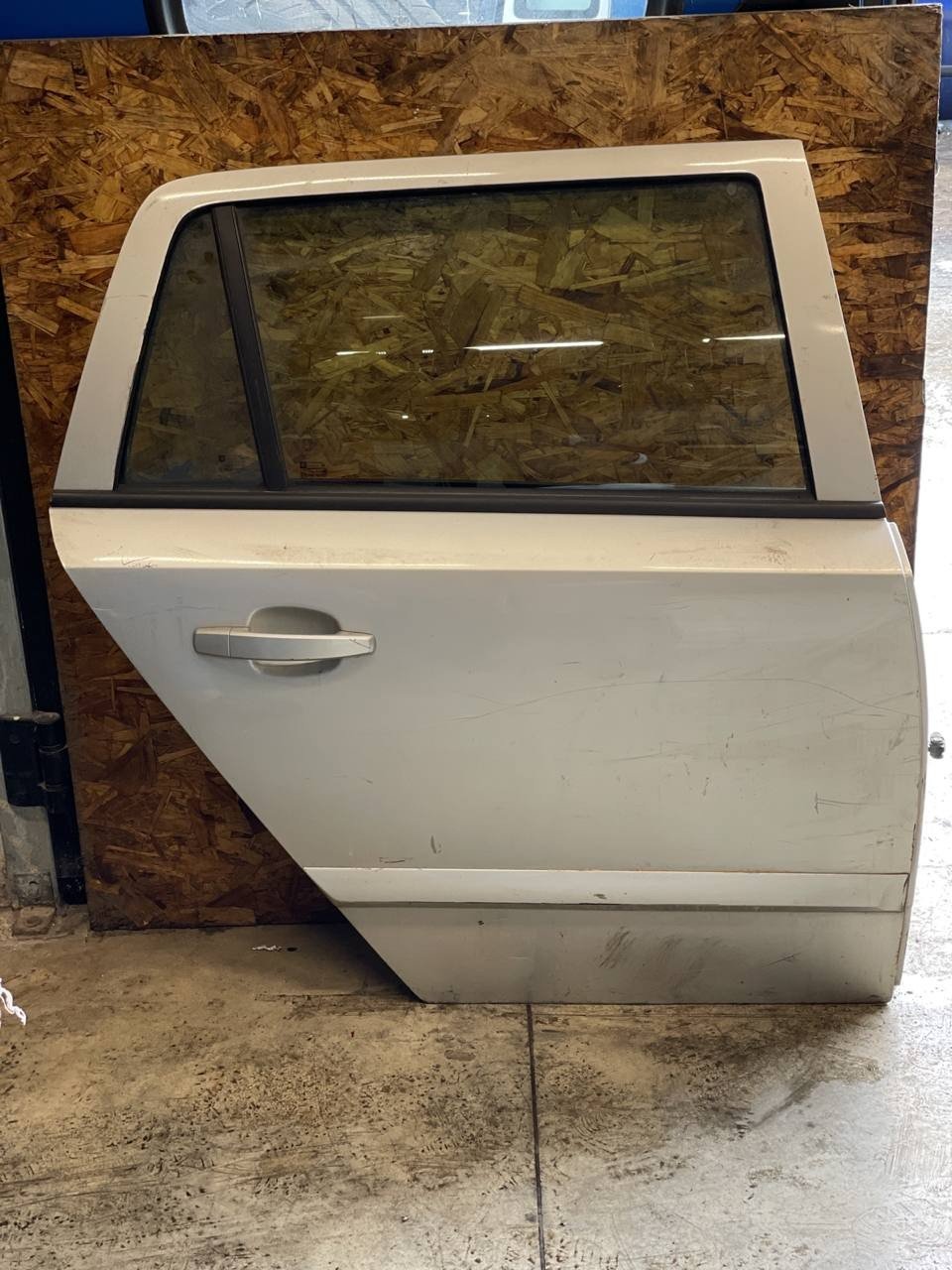 porta portiera posteriore destra Opel astra h s.w 2004 2011 bianca