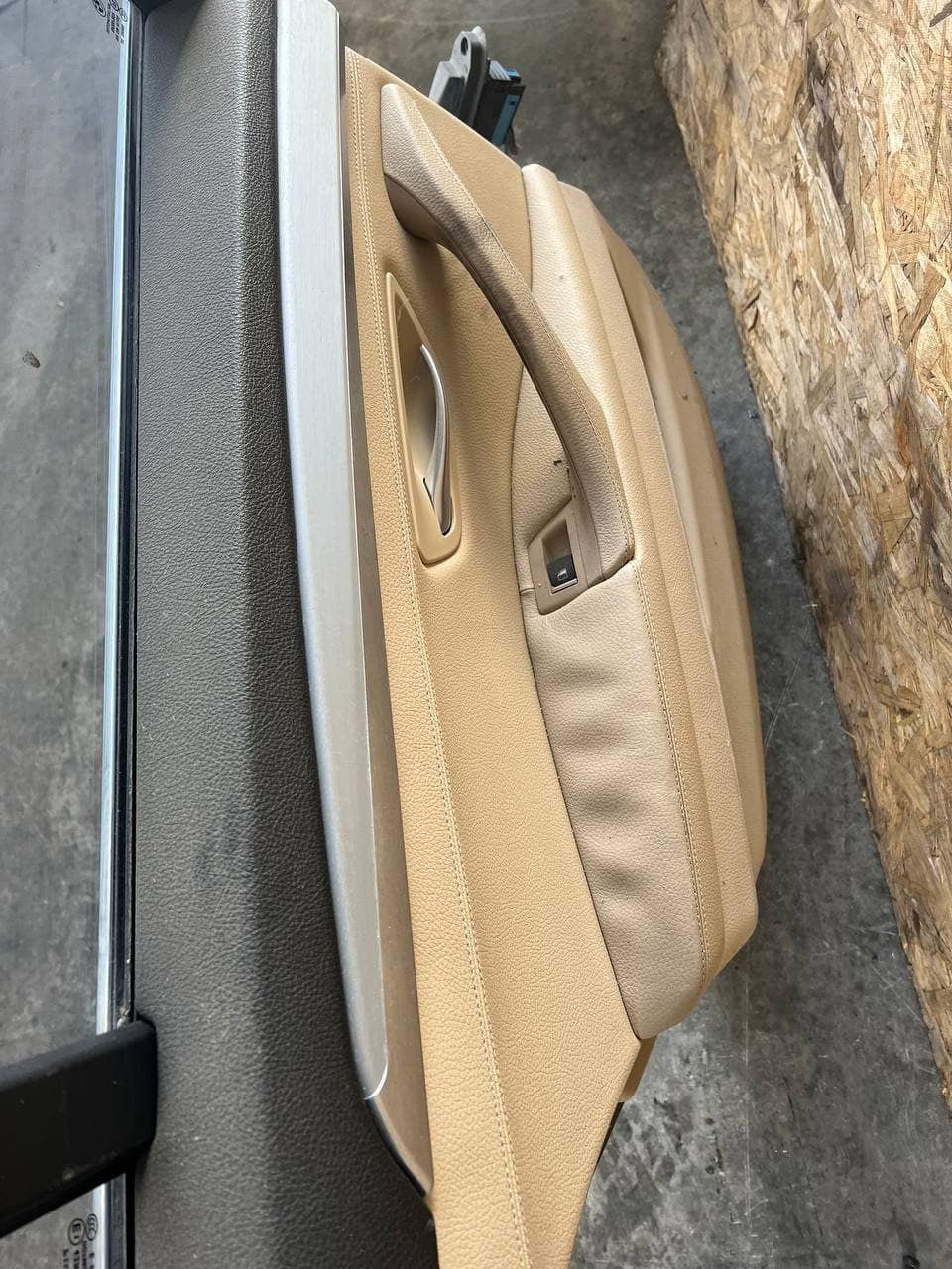 Porta portiera posteriore sinistra Bmw serie 5 F11 station wagon ( 2011-2017 )