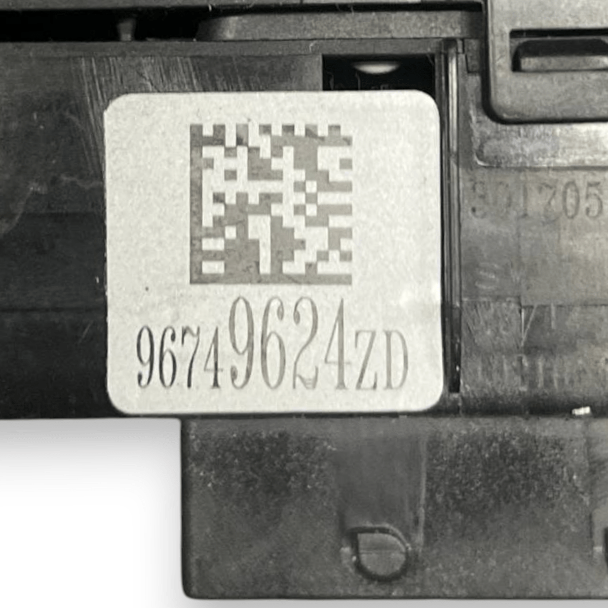 Pulsantiera Alzavetro anteriore sinistra (sx) Peugeot 2008 I (2013 al 2019) cod: 96749624ZD