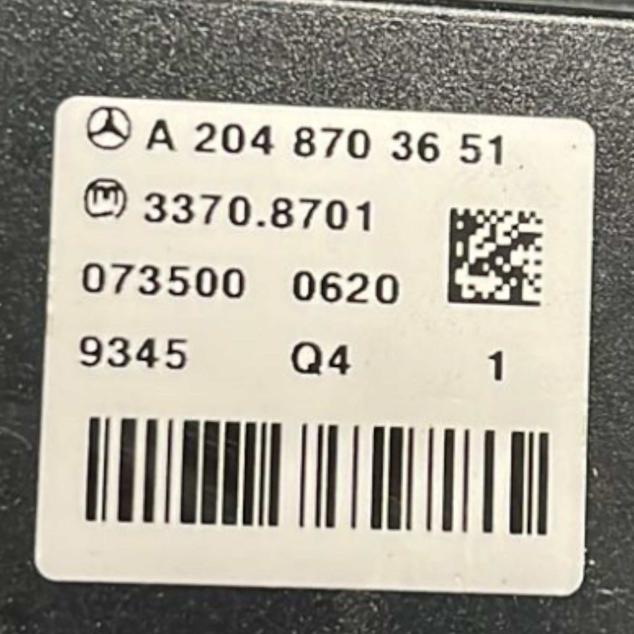 Pulsantiera Sensori Parcheggio Mercedes Benz GLK cod:A2048703651 (2008 >2015)