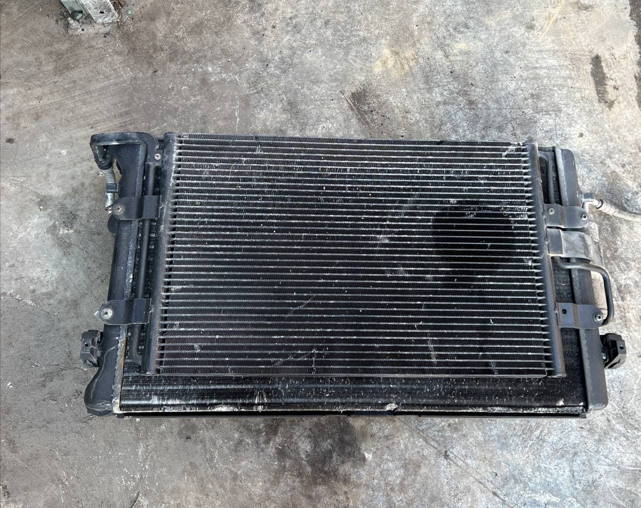 Radiatore acqua motore Volkswagen Golf mk 4 / Audi A3 1.9 TDI '99 cod 1j0121253N