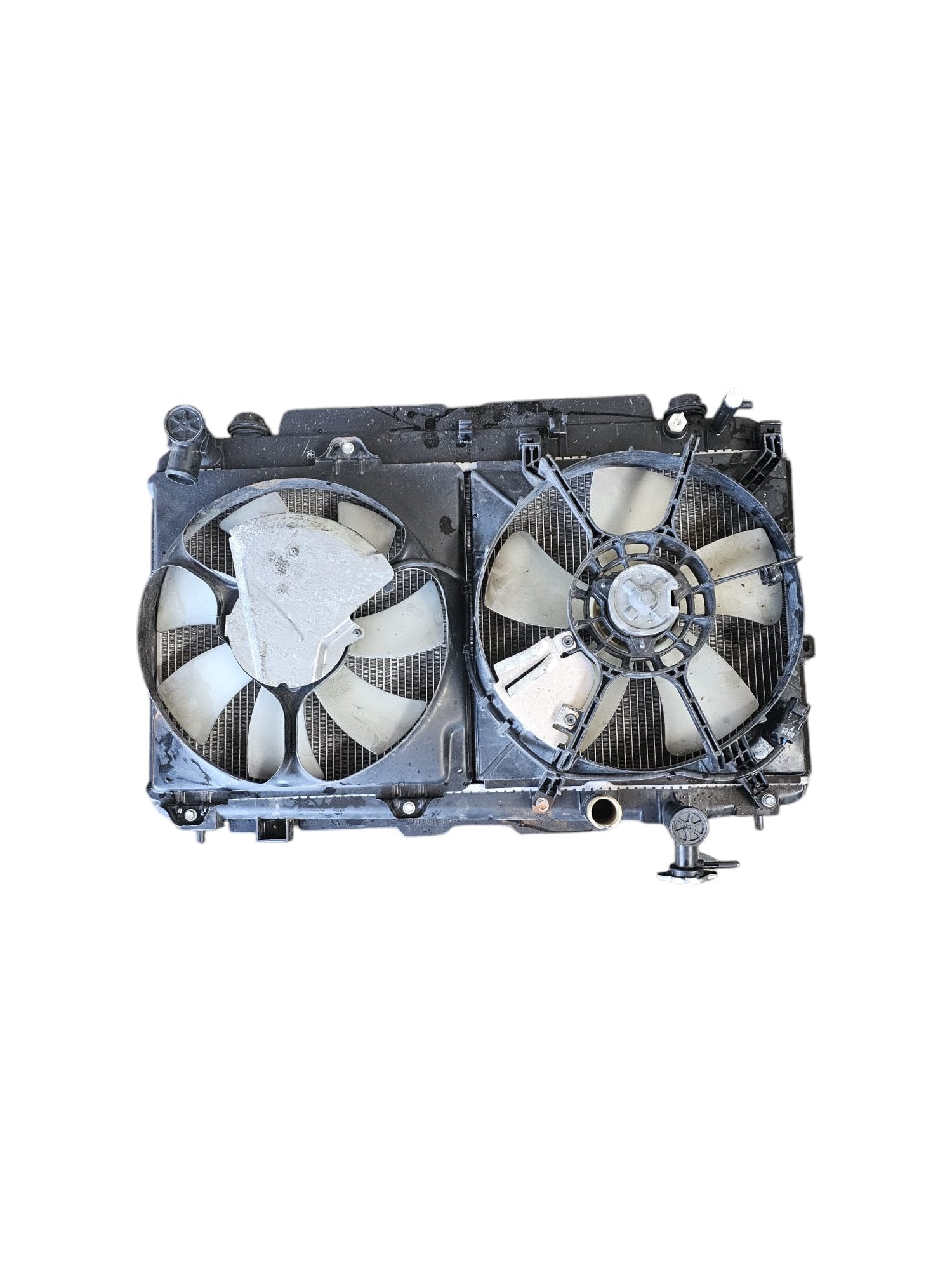 Radiatore / Elettroventola Toyota Rav 4 Cod:022740-3832 2.2 Diesel (2006-2013)