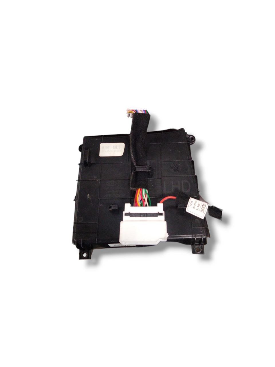 Rivestimento / Modanatura console centrale Kia Rio IV (2017>) cod.84635h8000