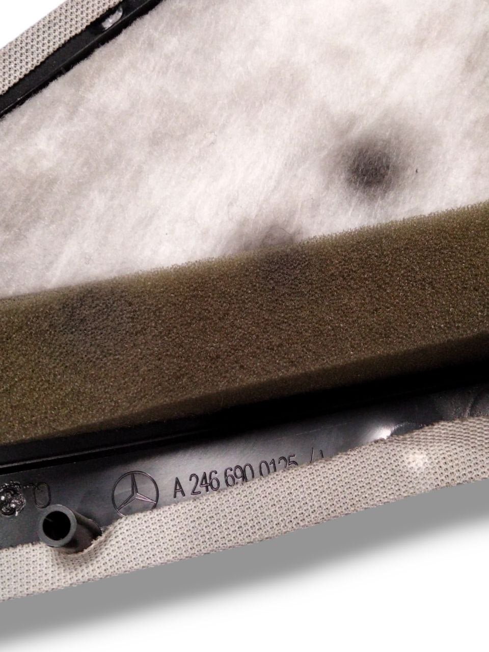Rivestimento montante anteriore sinistro Mercedes-Benz Classe B W246 cod.A2466900125 (2011-2018)