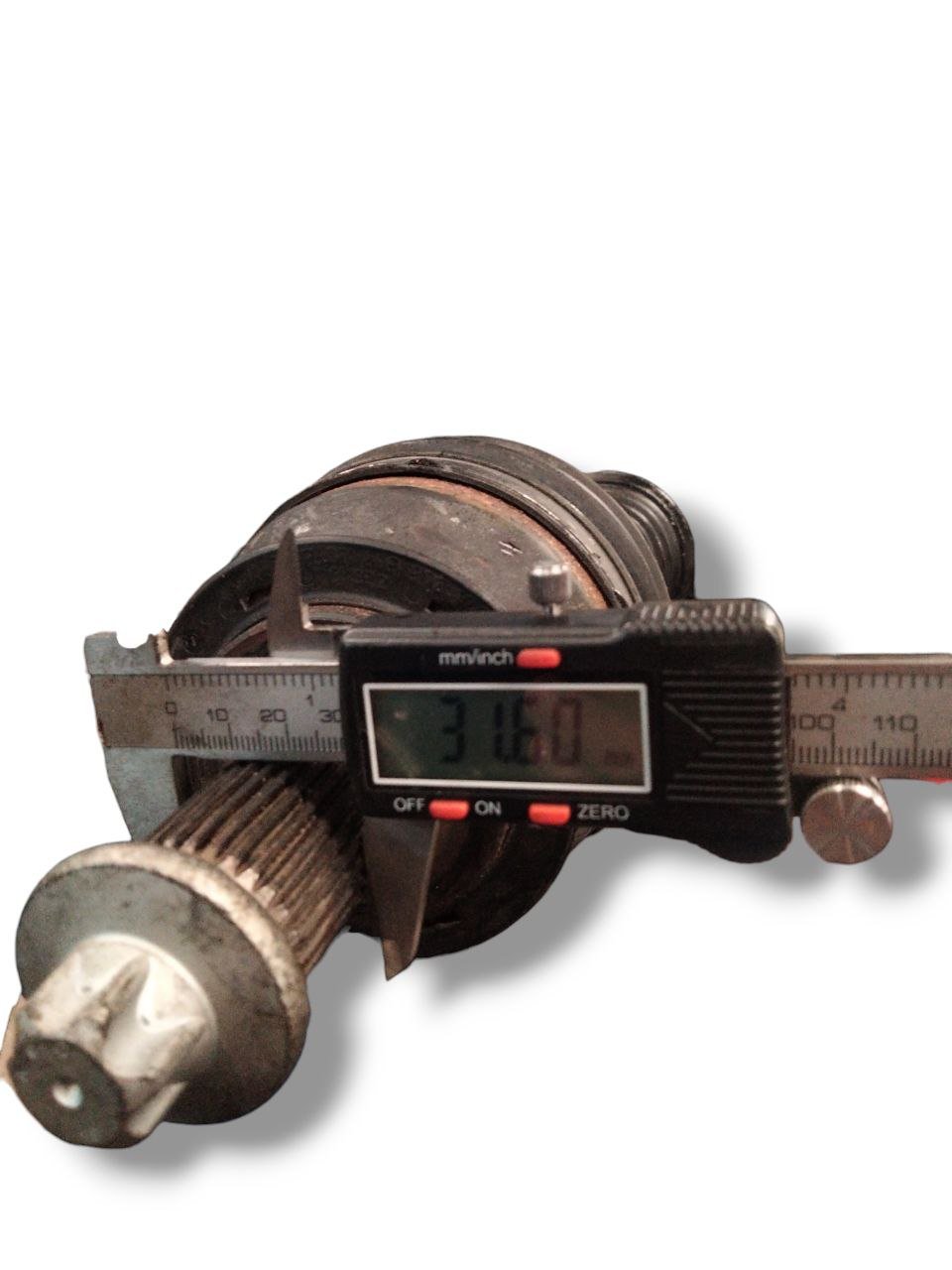 Semiasse/Albero Motore/Trasmissione anteriore sinistro (Sx) Mercedes Benz Classe B W246 2.0 diesel (2011-2018) cod.12463309200