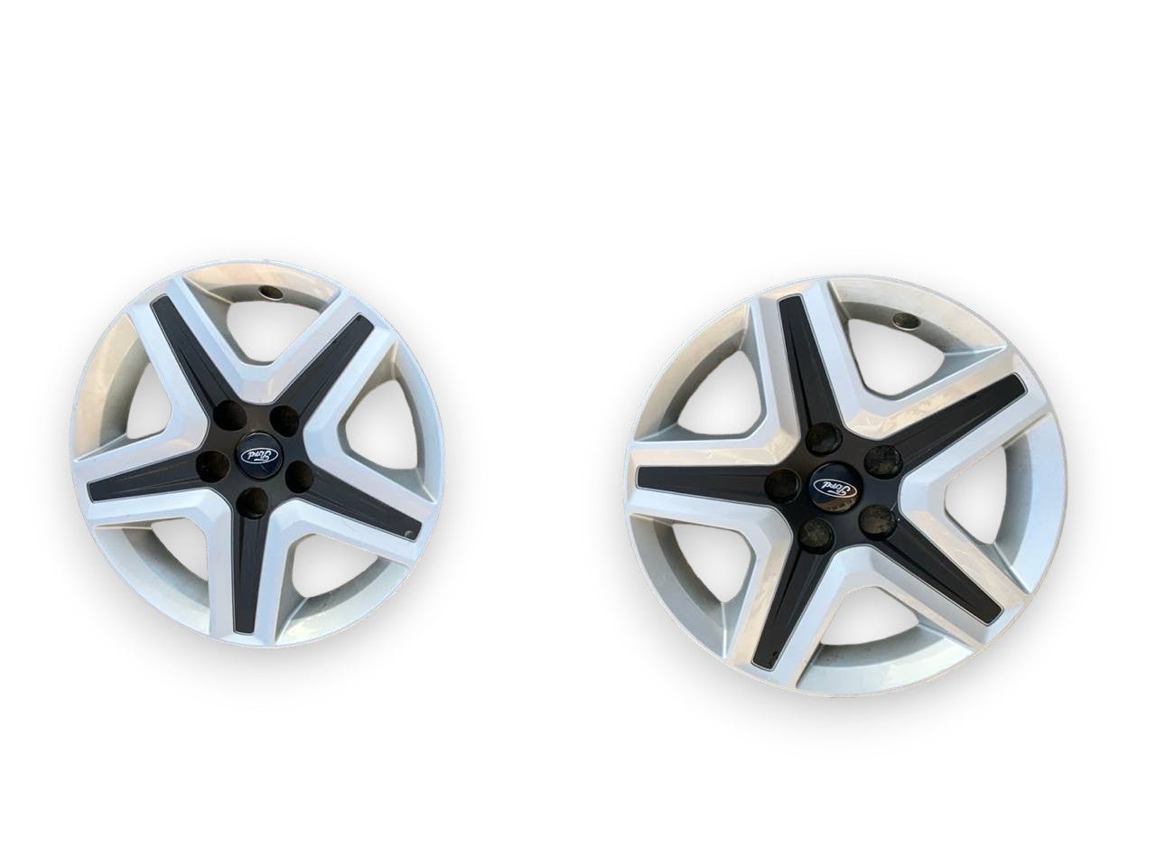 Set 4 Cerchi In Ferro + 2 Copri Cerchi Ford Focus (2022) - 205/60/R16