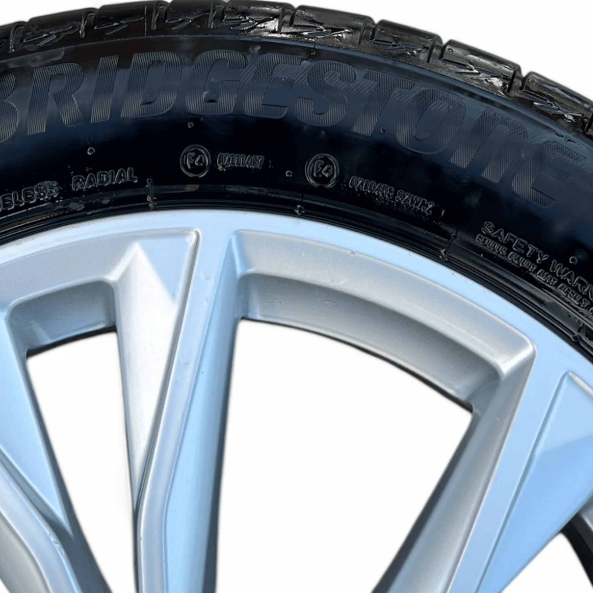 Set 4 Cerchi in lega R18 Audi Q3 F3 (2018->) cod.83A601025K 235 / 55 / R18