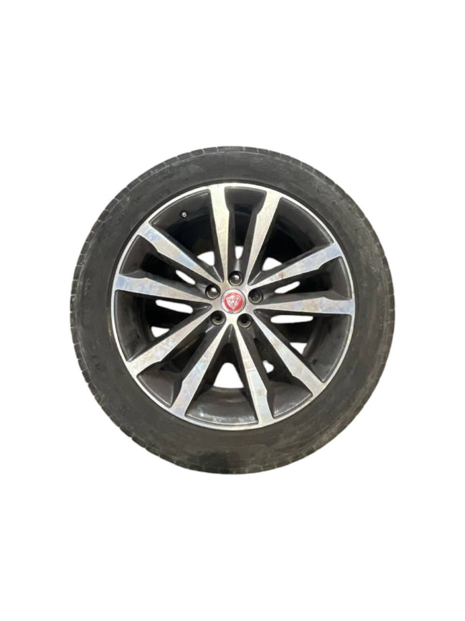 Set 4 cerchi in lega R20 con gomme neri Jaguar F-Pace X761 (2017->) cod.HK8M-1007-GA 255 / 50 / R20