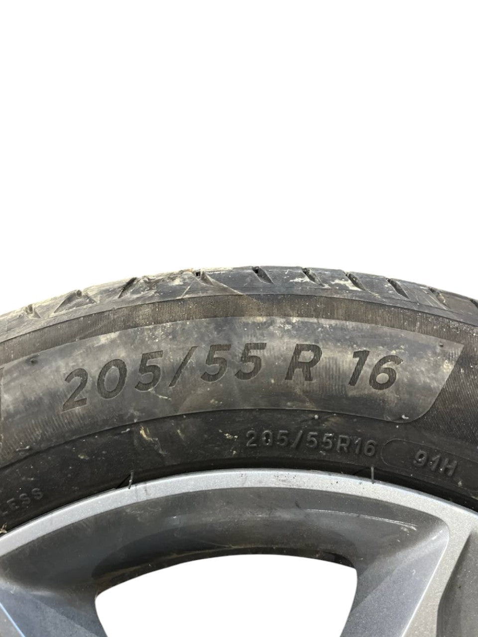 Set 4 cerchi R16 in ferro con copricerchi e gomme Dacia sandero steepway (2012-2020)