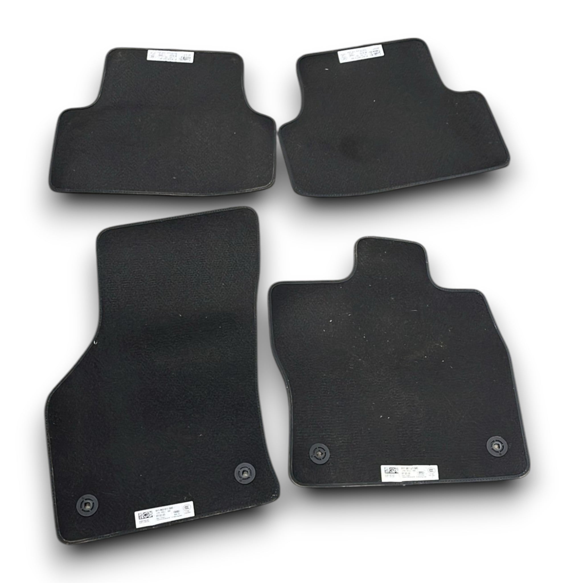 Set 4 tappetini interni in stoffa Audi A3 Y cod:8Y863011QA5 (2020 >)