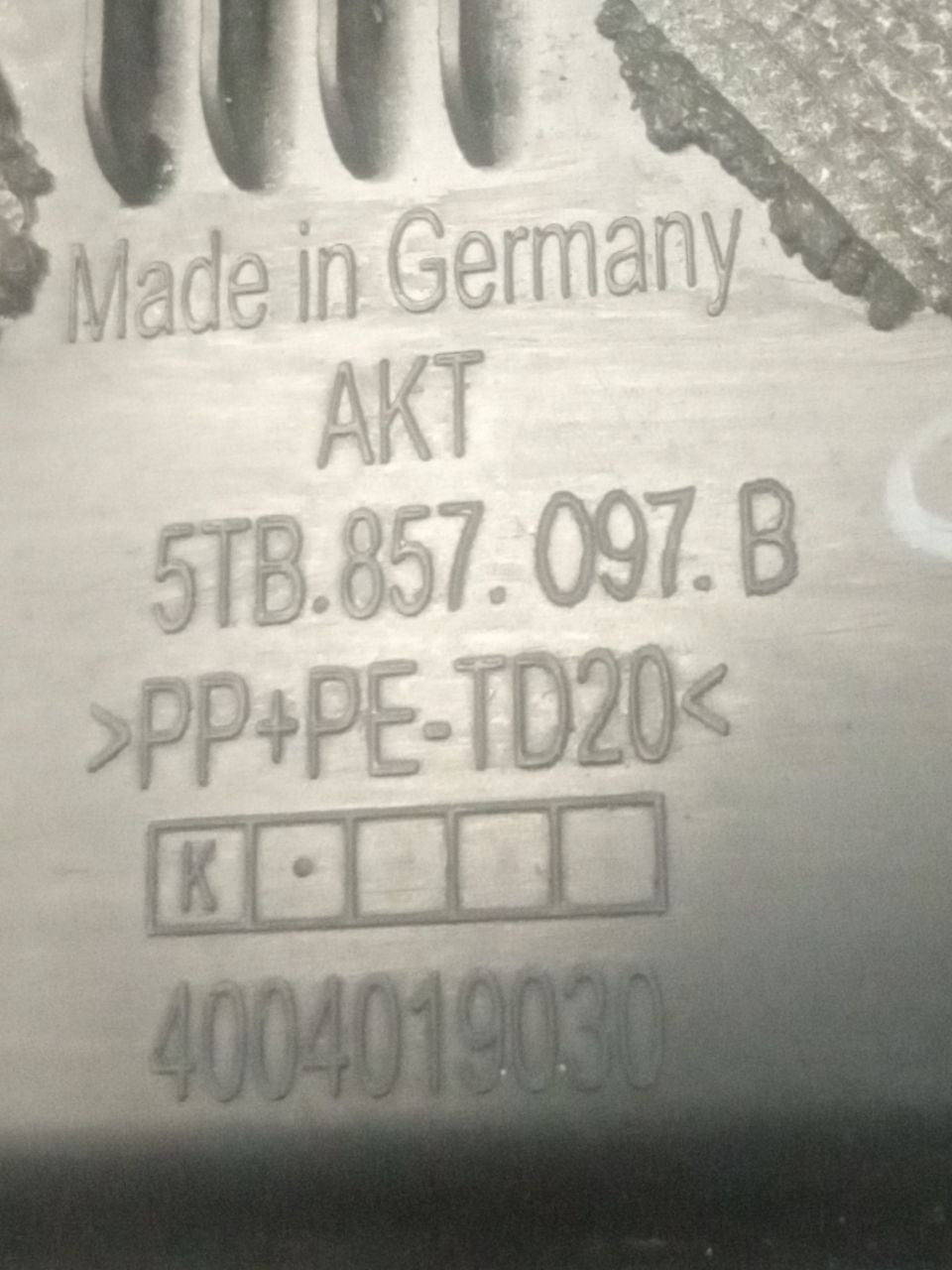 Sportello / Vano Portaoggetti Volkswagen Touran 5T1 (2015) cod: 5TB857097B