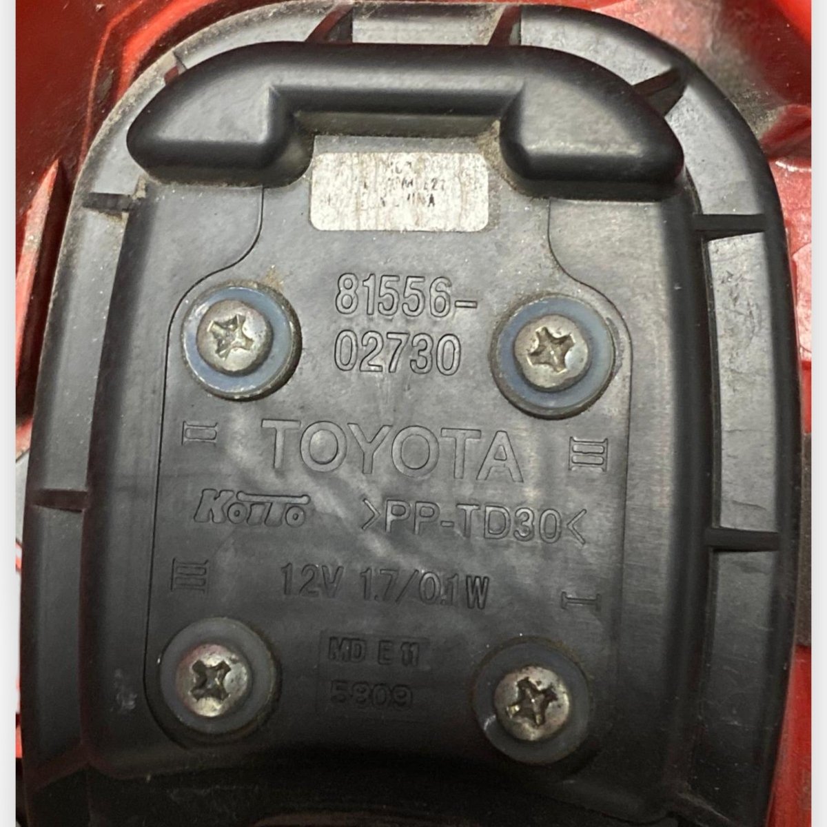 Stop / fanale alogeno posteriore sinistro (sx) Toyota Auris hatchback 5 porte (2012-2018) Cod: 81556-02730