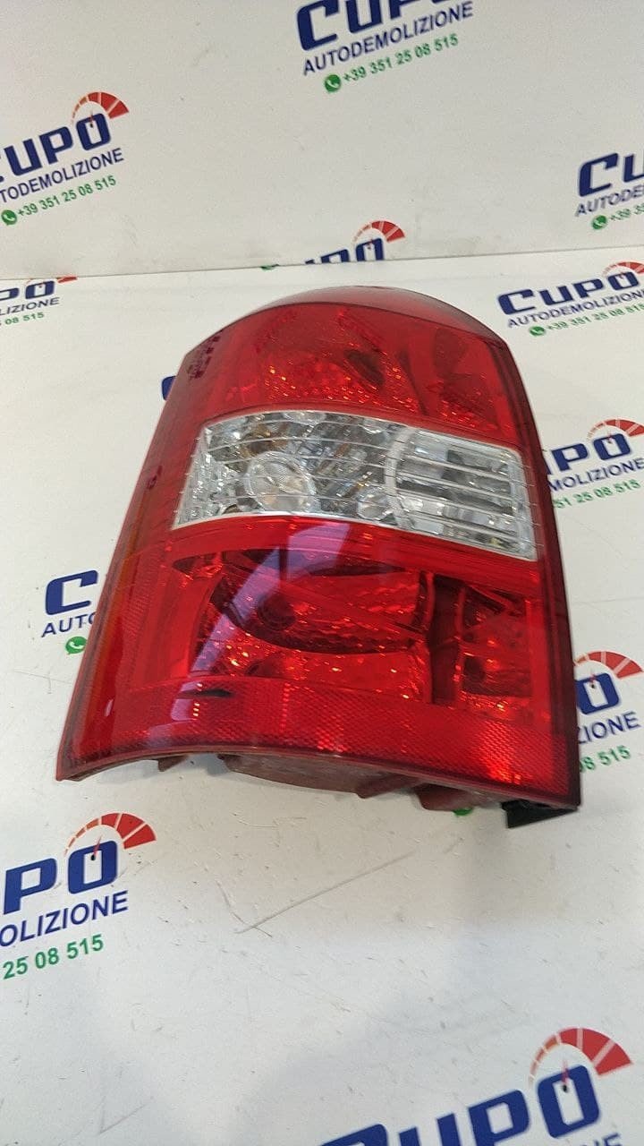 Stop posteriore sinistro Hyundai Tucson 2008 cod 924012E010 - BIBA-RICAMBI
