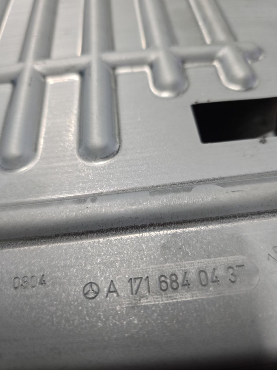 SUPPERTO BATTERIA MERCEDES-BENZ SLK R171 (2004-2011) Cod : A1716840437