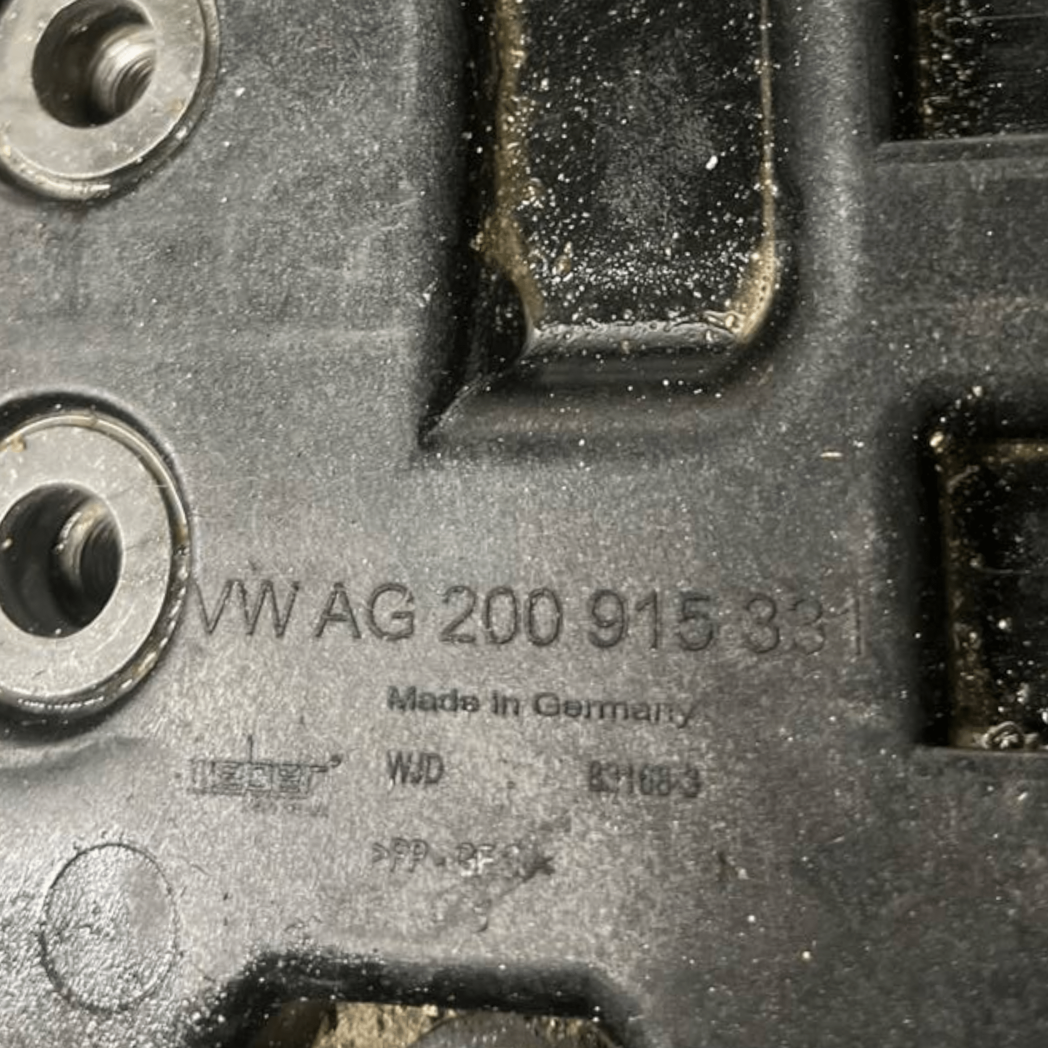 Supporto / Alloggiamento Batteria Volkswagen Polo VI AW1 (2017 -) cod: 200915331