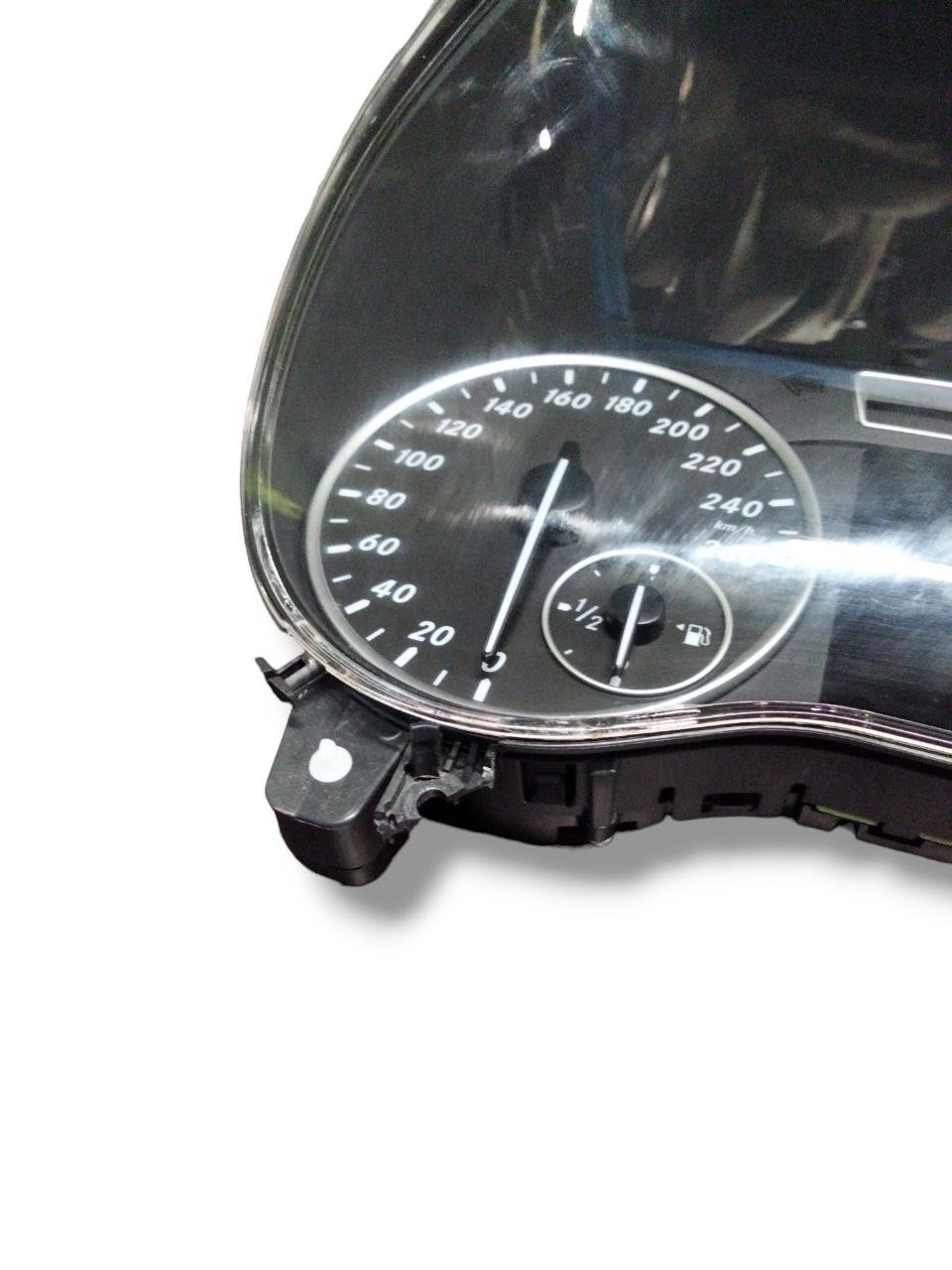 Tachimetro Mercedes-Benz Classe B W246 1.5 diesel(2011-2018)cod.A2469005405 Quadro strumenti / Contachilometri