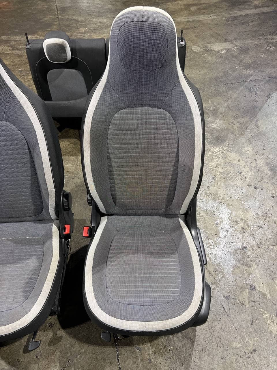 Tappezzeria completa di pannelli Renault Twingo III 2015