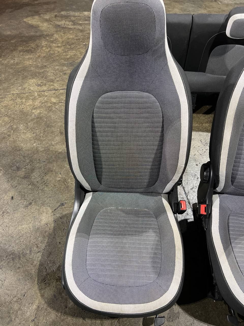 Tappezzeria completa di pannelli Renault Twingo III 2015