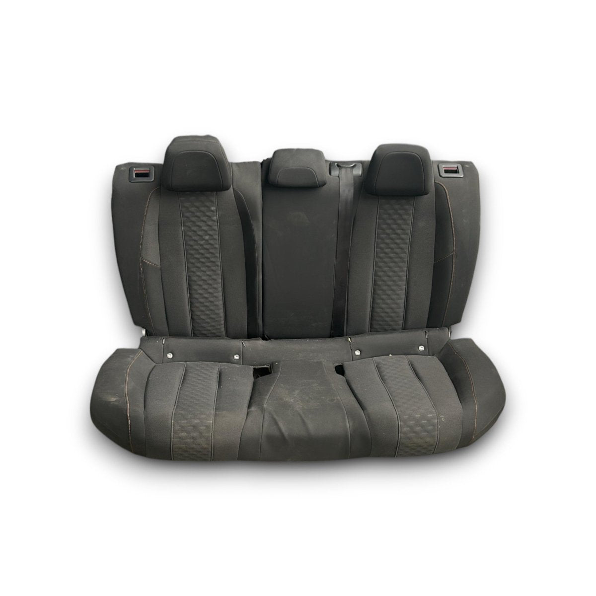 Tappezzeria / sedili in stoffa e pelle nera e grigia Peugeot 508 II SW (2018 > ) con cuciture arancioni