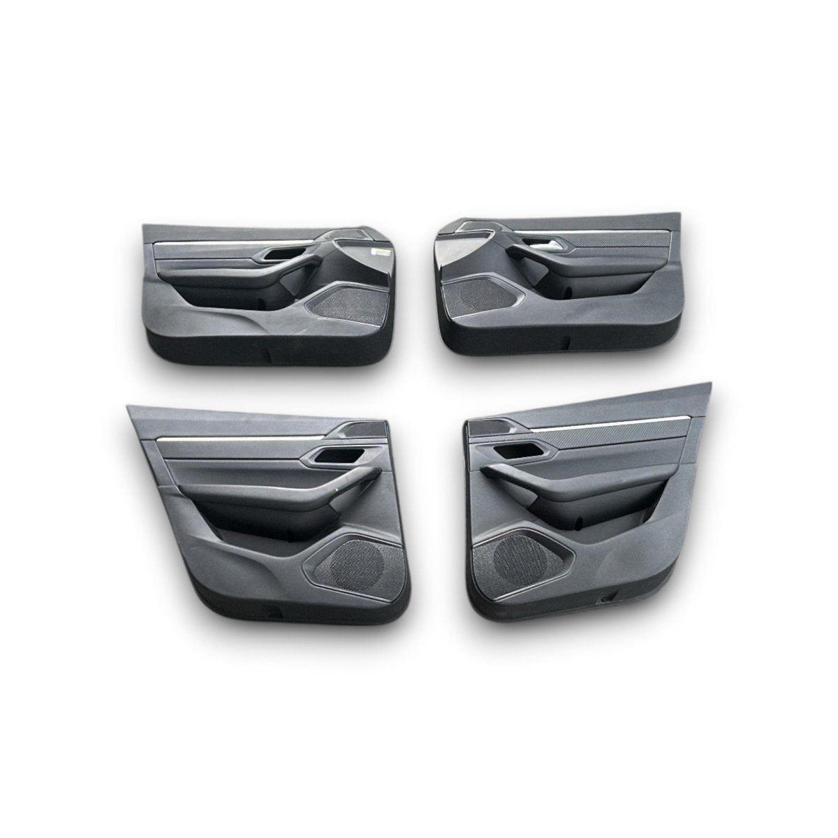 Tappezzeria / sedili in stoffa e pelle nera e grigia Peugeot 508 II SW (2018 > ) con cuciture arancioni