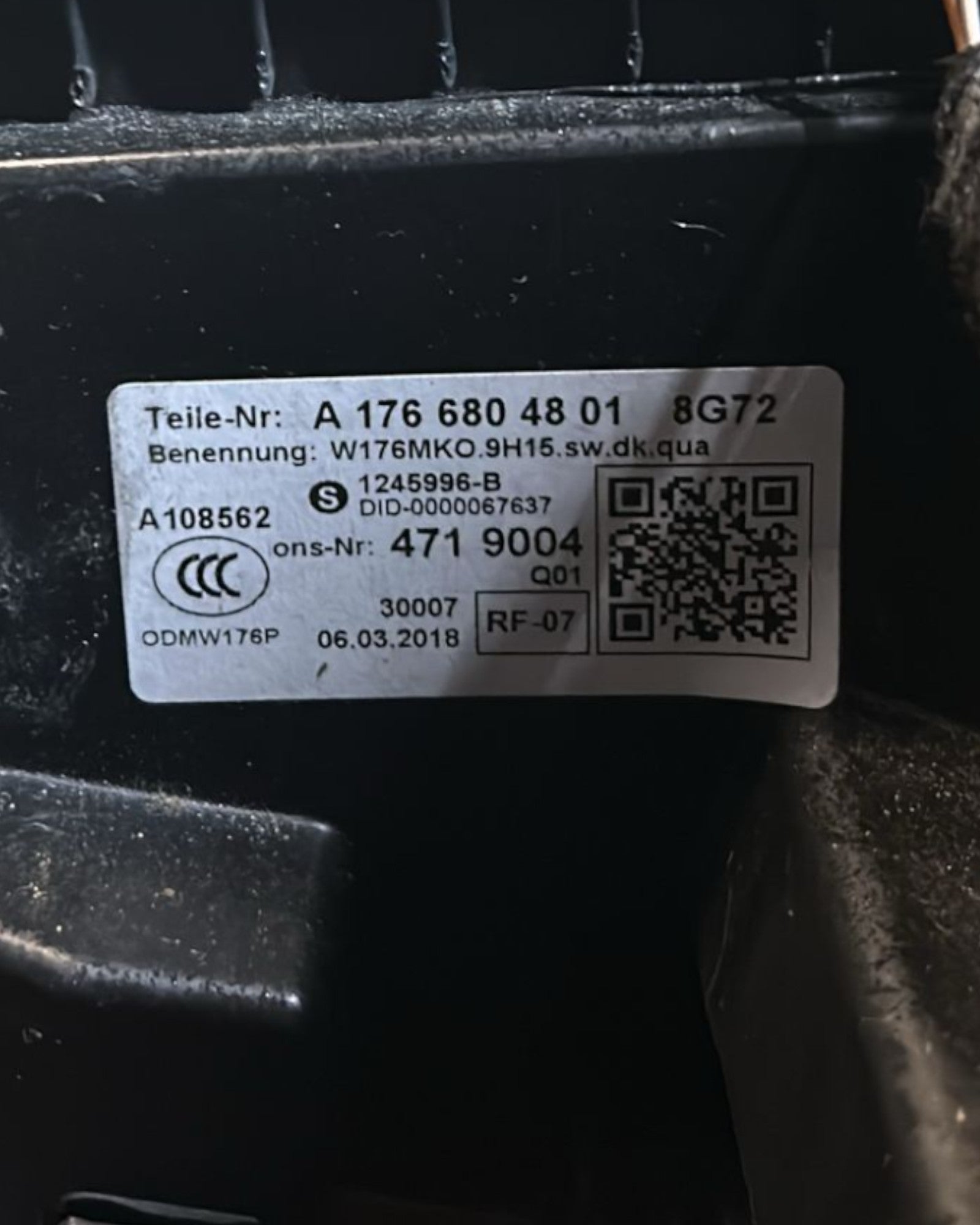 Tunnel Centrale Mercedes Benz Classe A (W176) cod.A1766804801 (2012 > 2018)