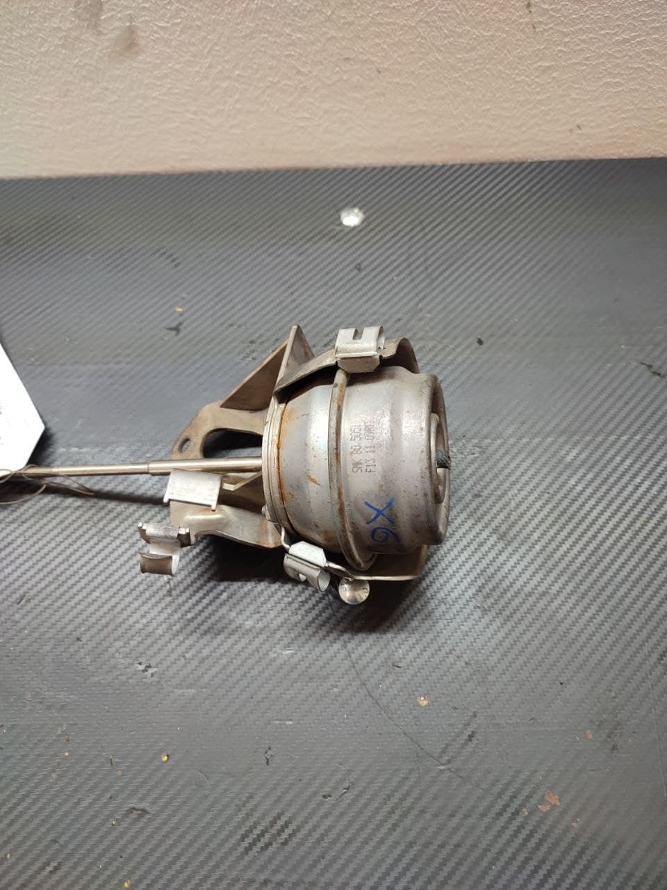 Valvola Wastgate Bmw X5 / X6 E70 / E71 cod 7796355 12 - BIBA-RICAMBI