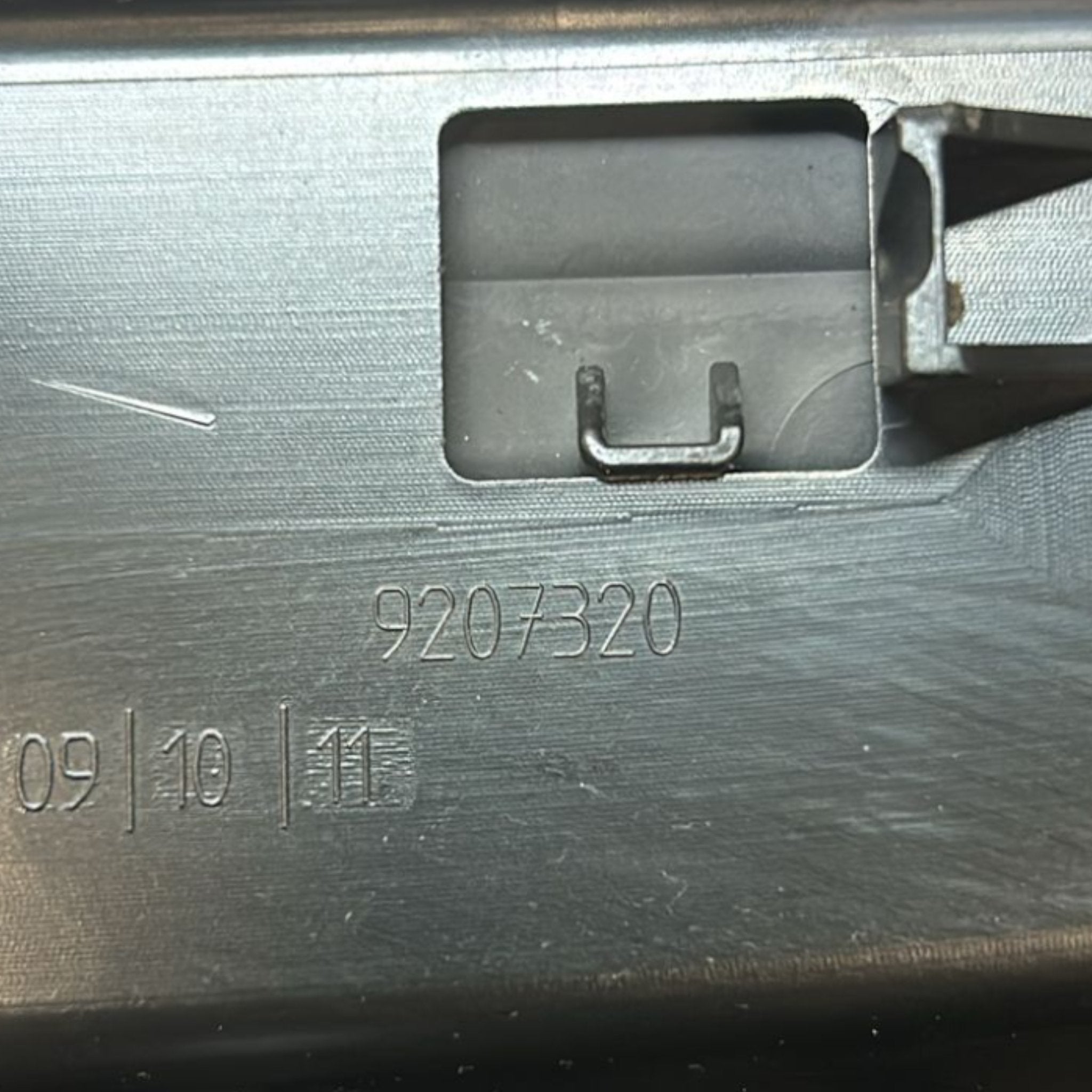 Vano Porta Bevande + Centralina Antenna BMW Serie 1 (F20) cod.9207320 (2011 > 2019) cod.9220832-02