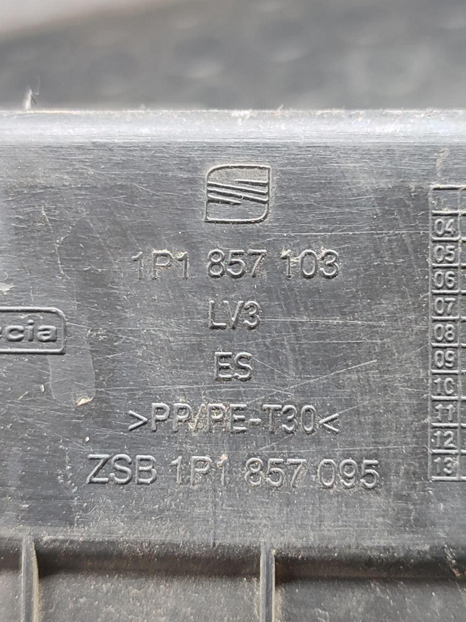 Vano Porta Oggetti Seat Leon (2004) Cod:1P1 857 103