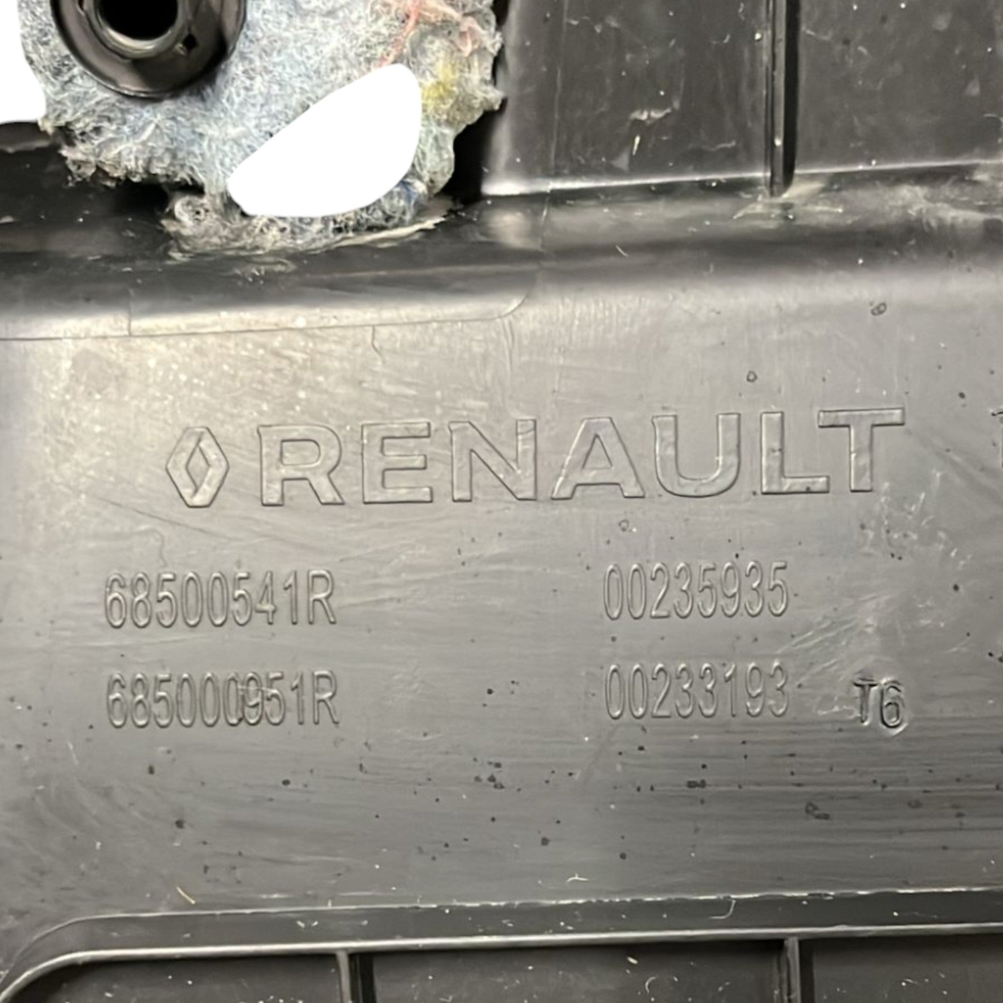 Vano Portaoggetti Renault Captur II cod:68500541R (2019 >)