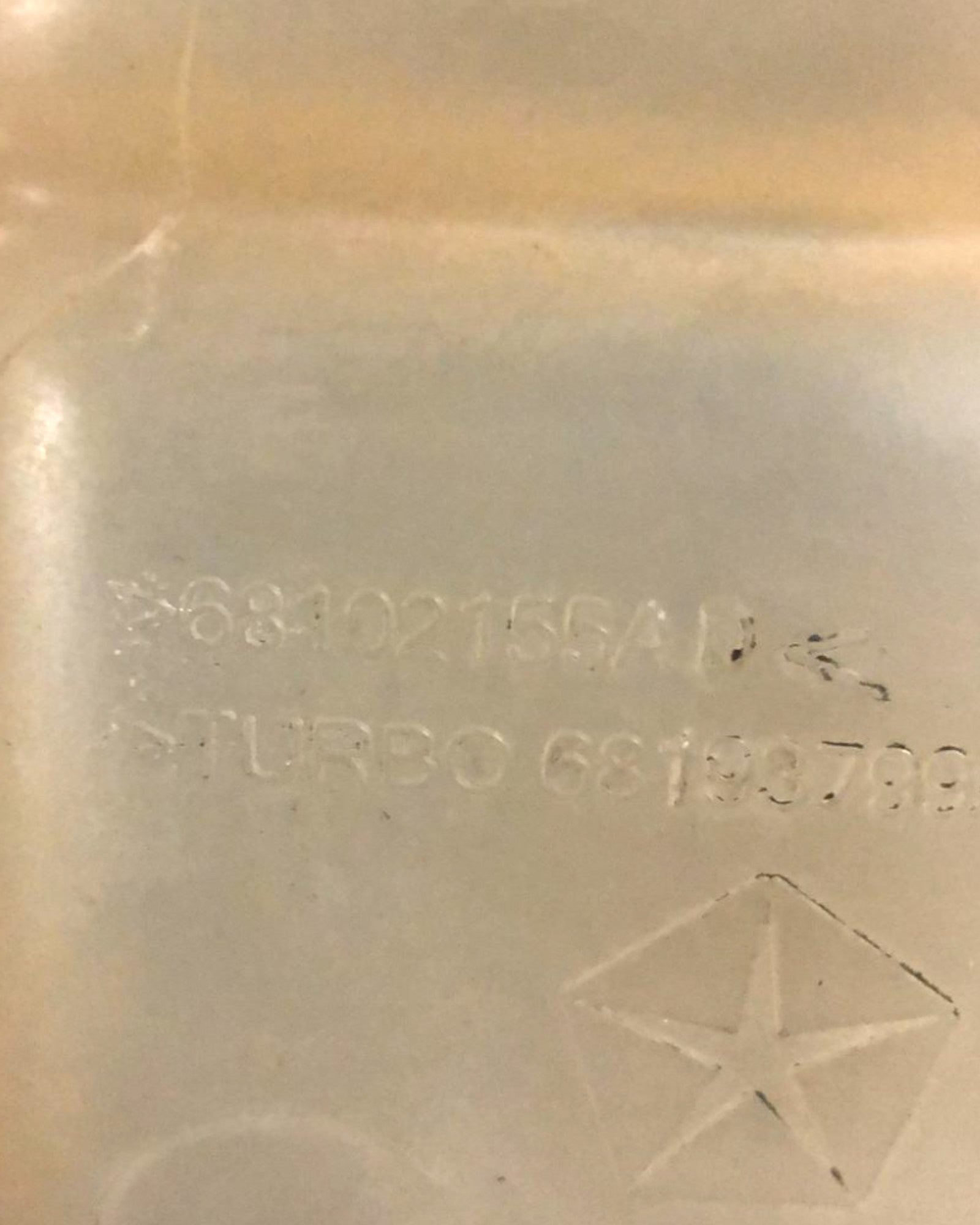 Vaschetta liquido Radiatore Jeep Cherokee 2.2 Diesel (2013 > 2023) cod:68102155AD