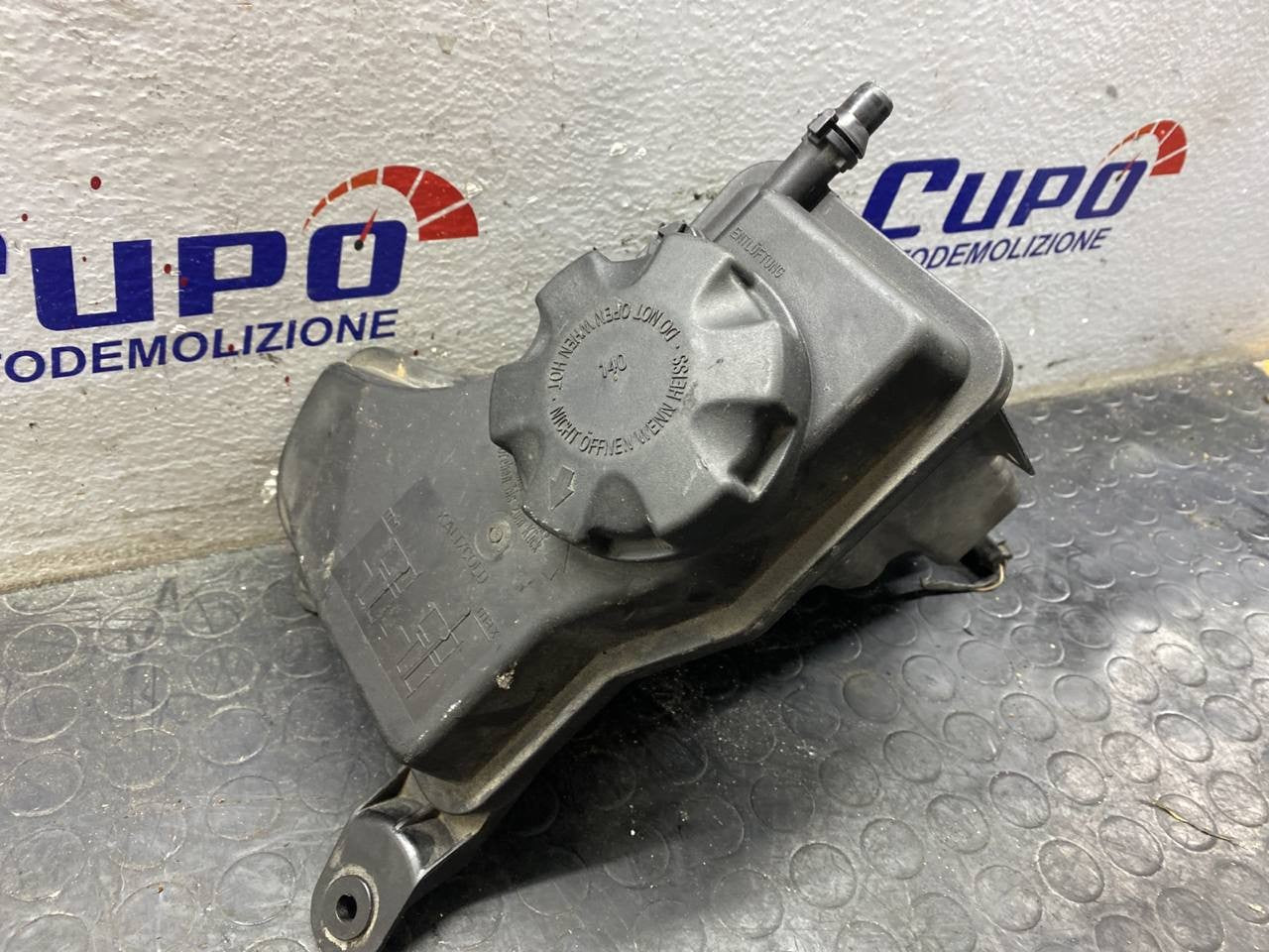 vaso espansione sfiato refrigerante Bmw 320d cod:1713zb7810592