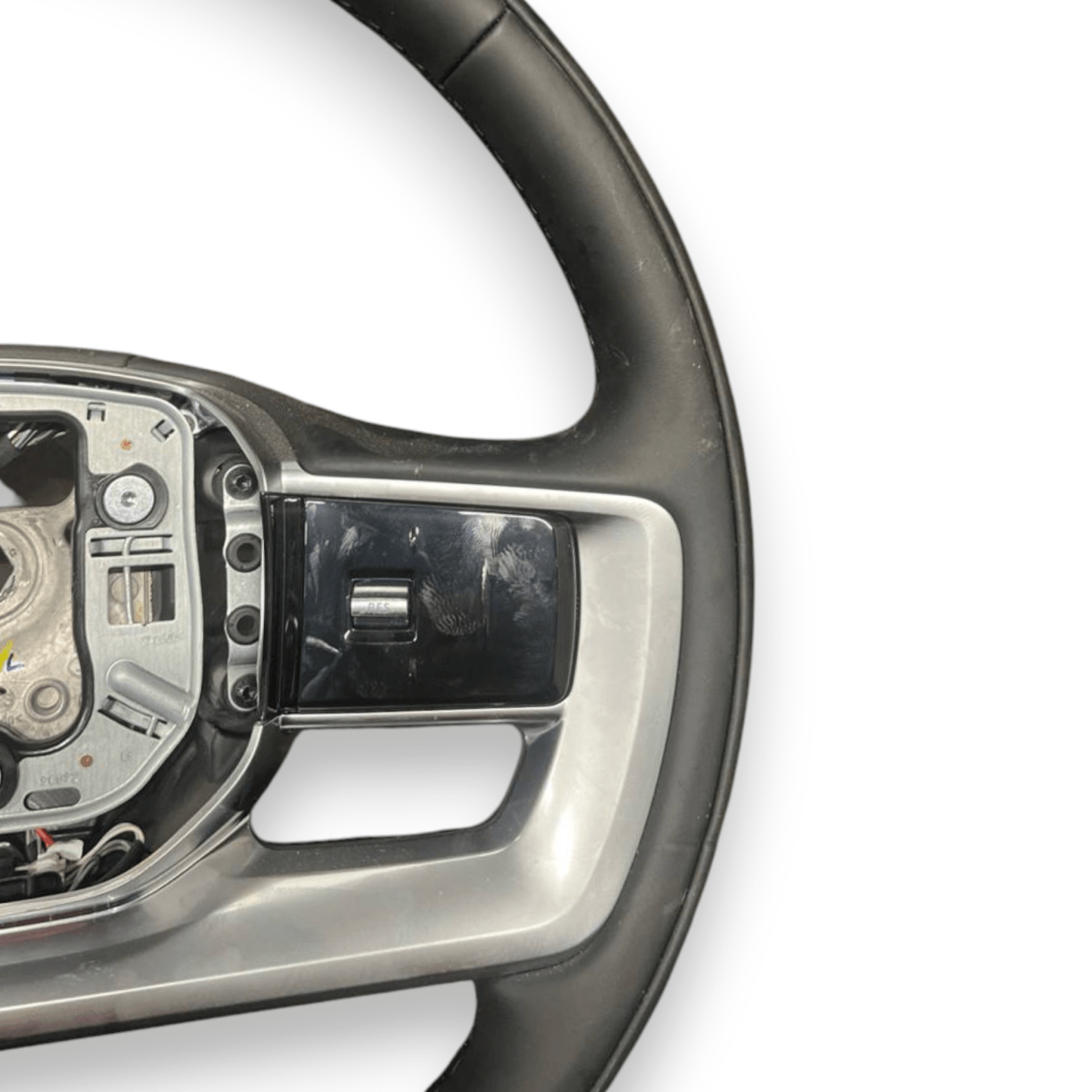 Volante / Sterzo in Pelle Range Rover Vogue L460 (2022 -) cod: R8E2-3F563