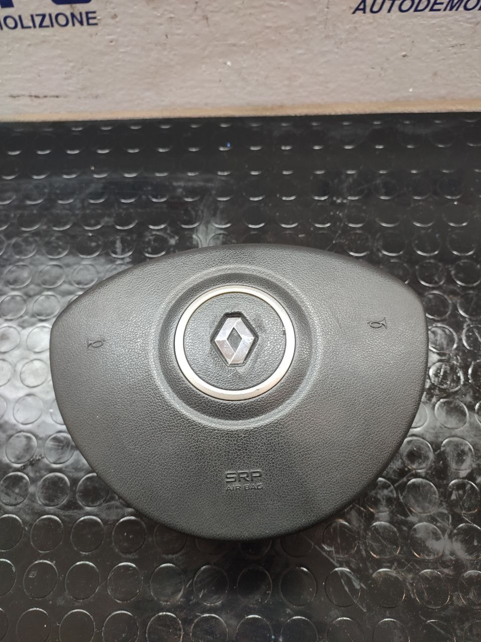 Airbag Volante / Sterzo RENAULT CLIO III 1.2 (2010) B cod: 8200677493