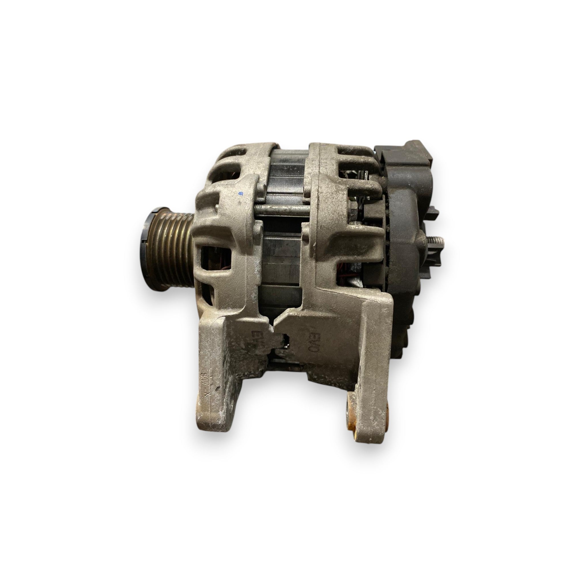 Alternatore Dacia Sandero Stepway 900 Benzina (2012-2020) Cod: 231002854R