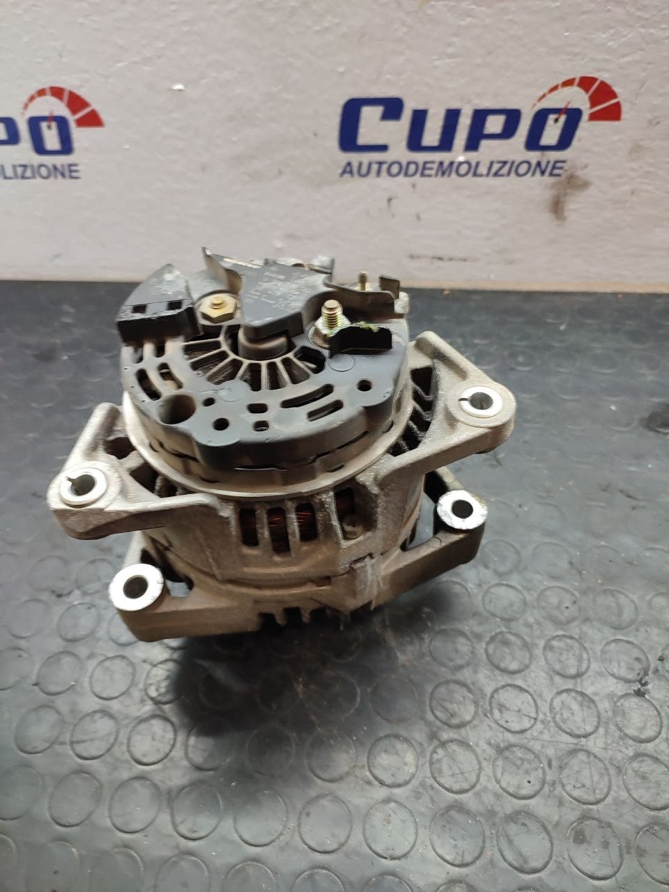 Alternatore Opel Vectra C 2.2 dti cod 0124515080