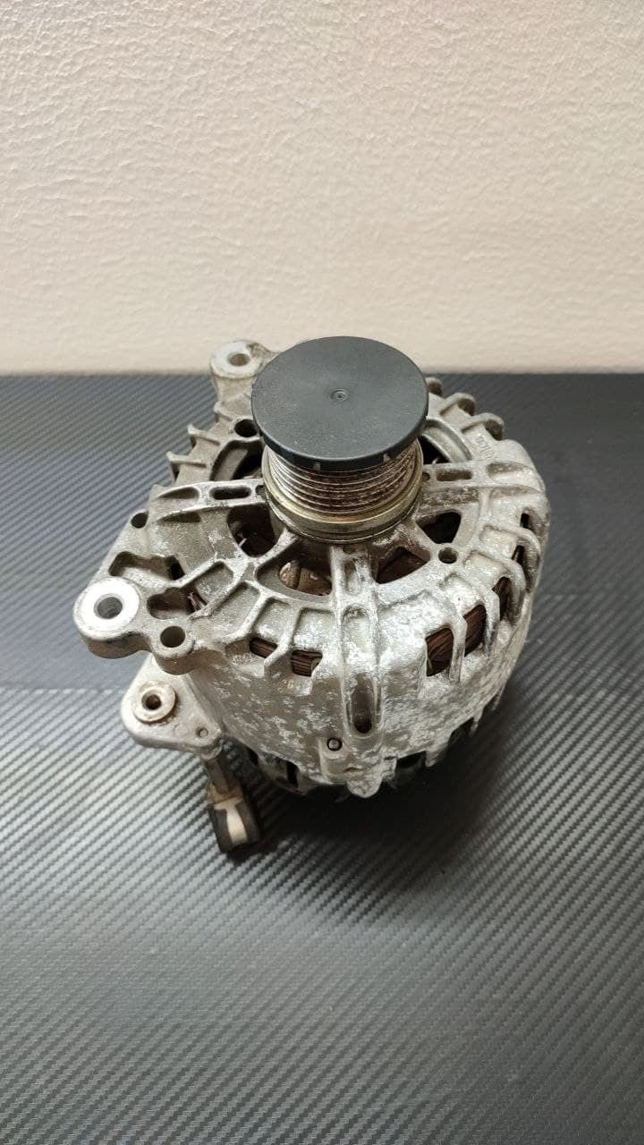 Alternatori Audi A4 8K Cod : 2612004E