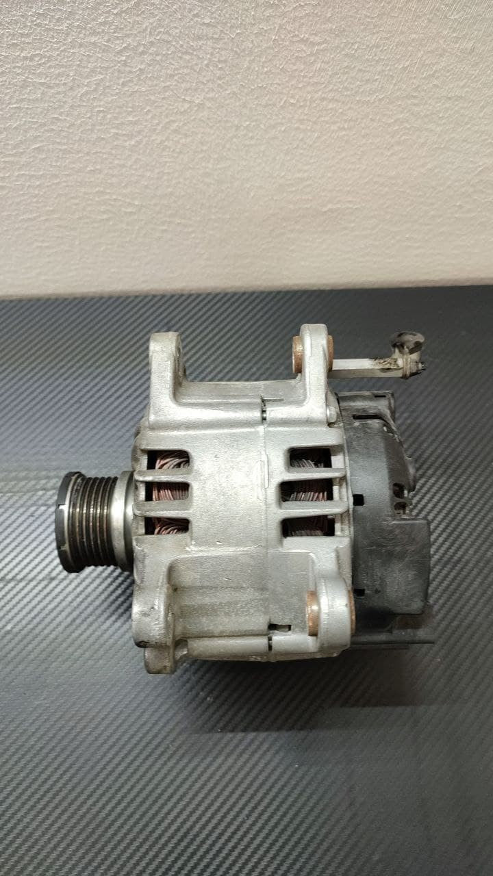 Alternatori Audi A4 8K Cod : 2612004E