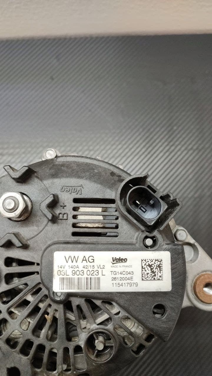 Alternatori Audi A4 8K Cod : 2612004E