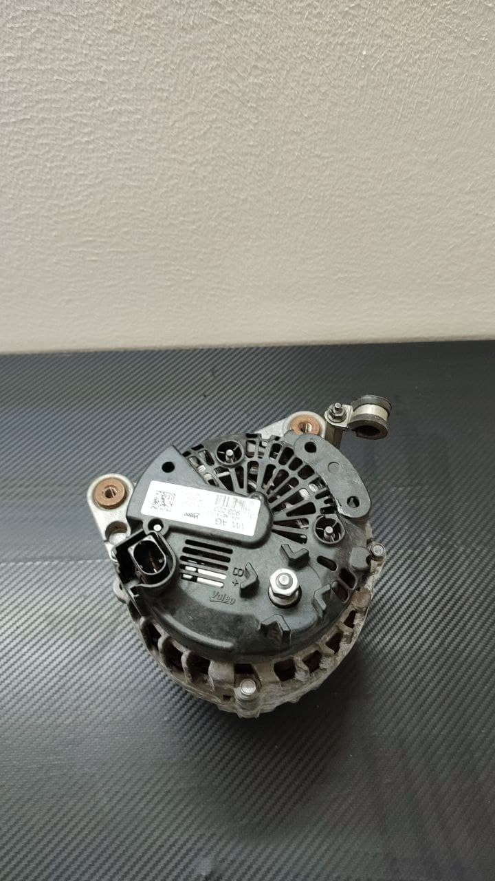 Alternatori Audi A4 8K Cod : 2612004E