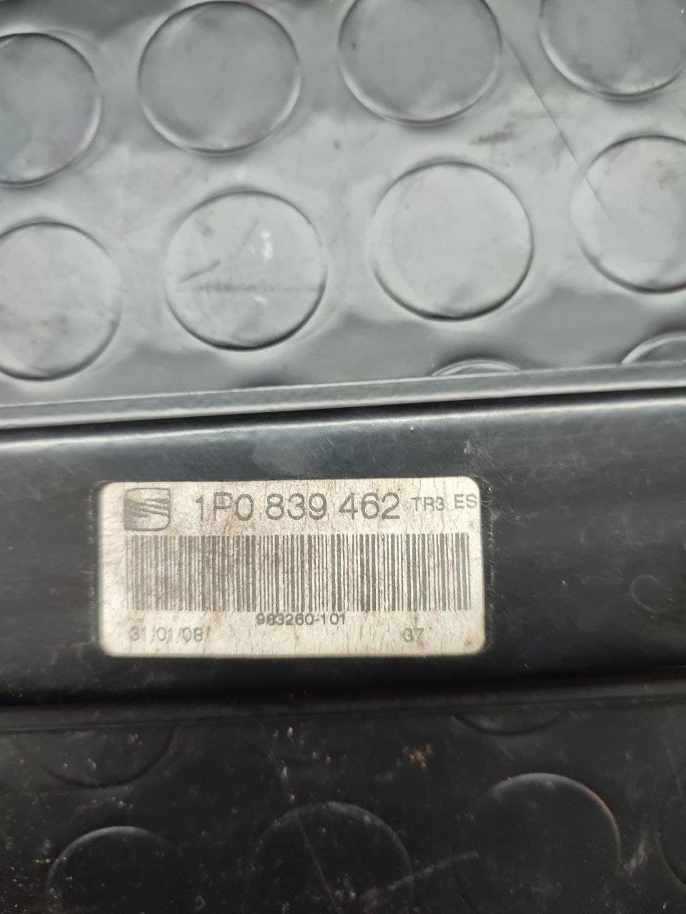 Alzavetro elettrico Seat Leon cod 1p0839462 - BIBA-RICAMBI