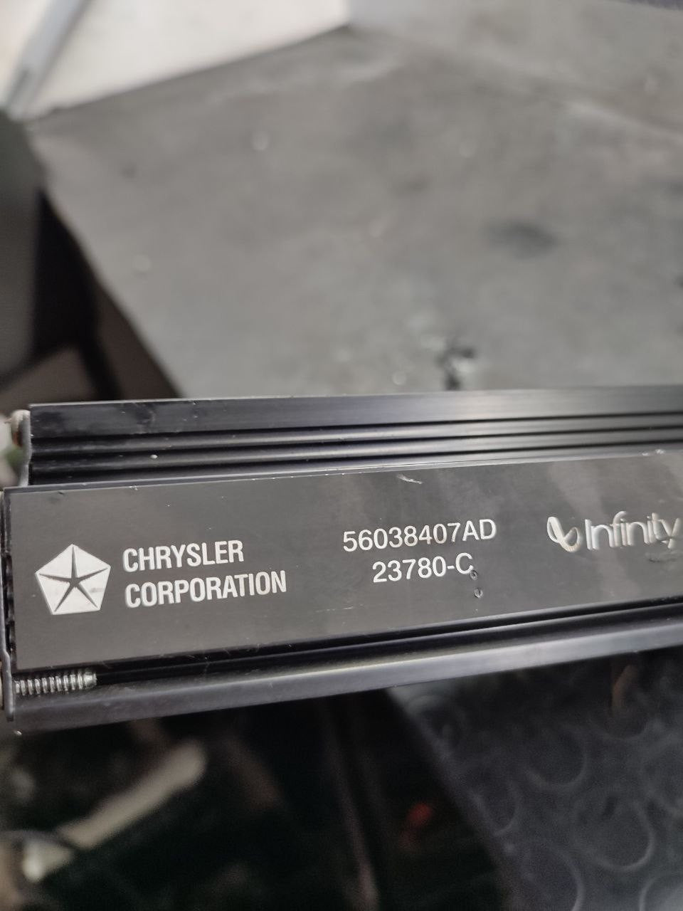 Amplificatore Jeep Grand Cherokee ( 2001 - wj ) cod 56038407ad