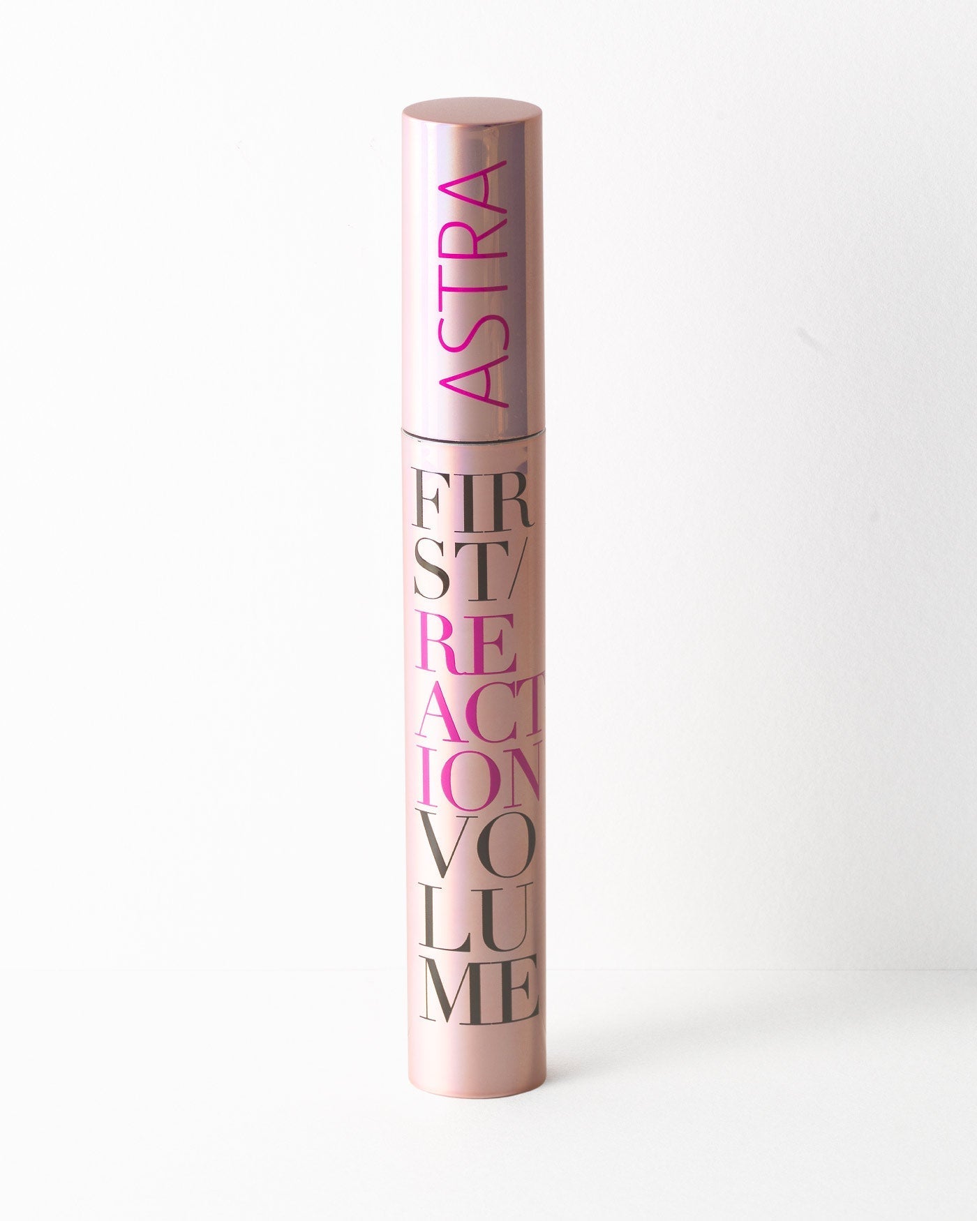 ASTRA MASCARA FIRST REACTION VOLUME BLACK