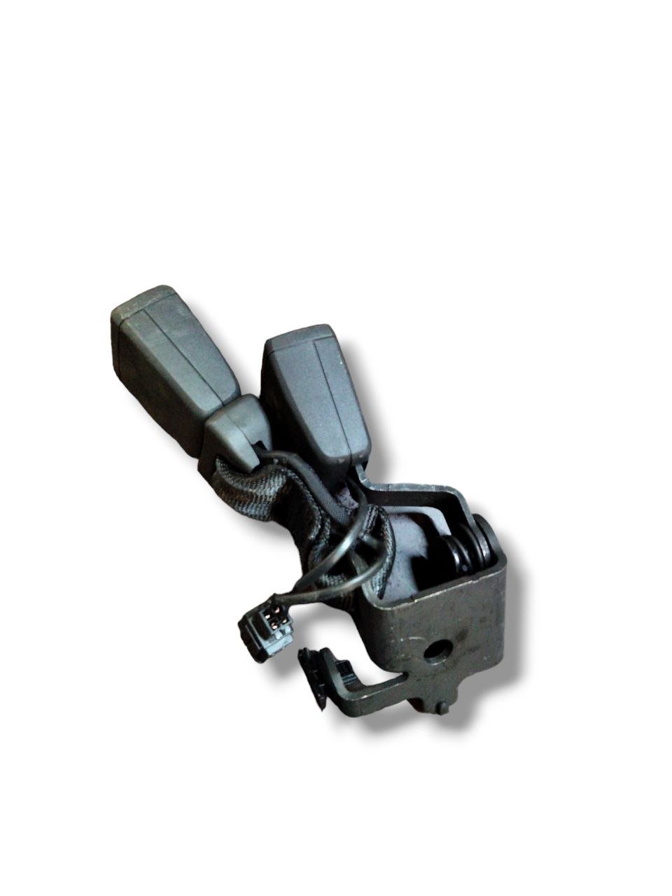 Attacco Cintura posteriore laterale destro / centrale Volkswagen Polo AW1 (2017>) cod.6F0857739